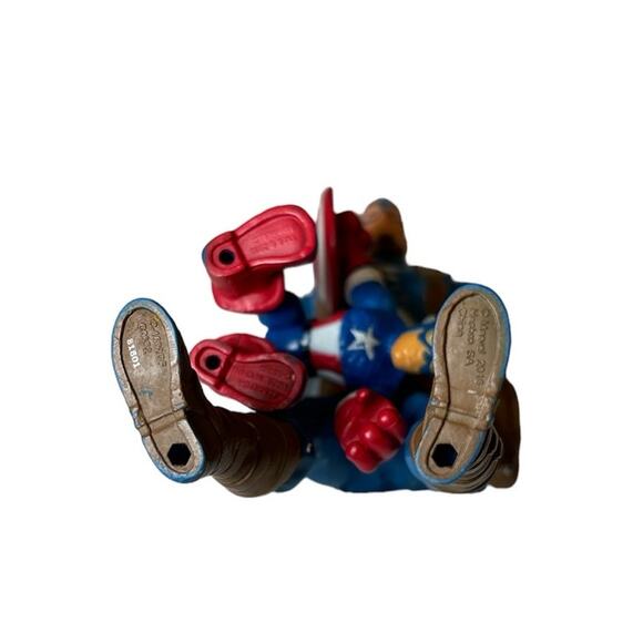 Marvel Super Hero Squad Iron Man & Captain Marvel Legends Action Figures - Picture 7 of 7